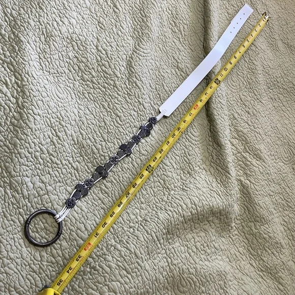 Italian made leather and chain belt - Picture 5 of 6